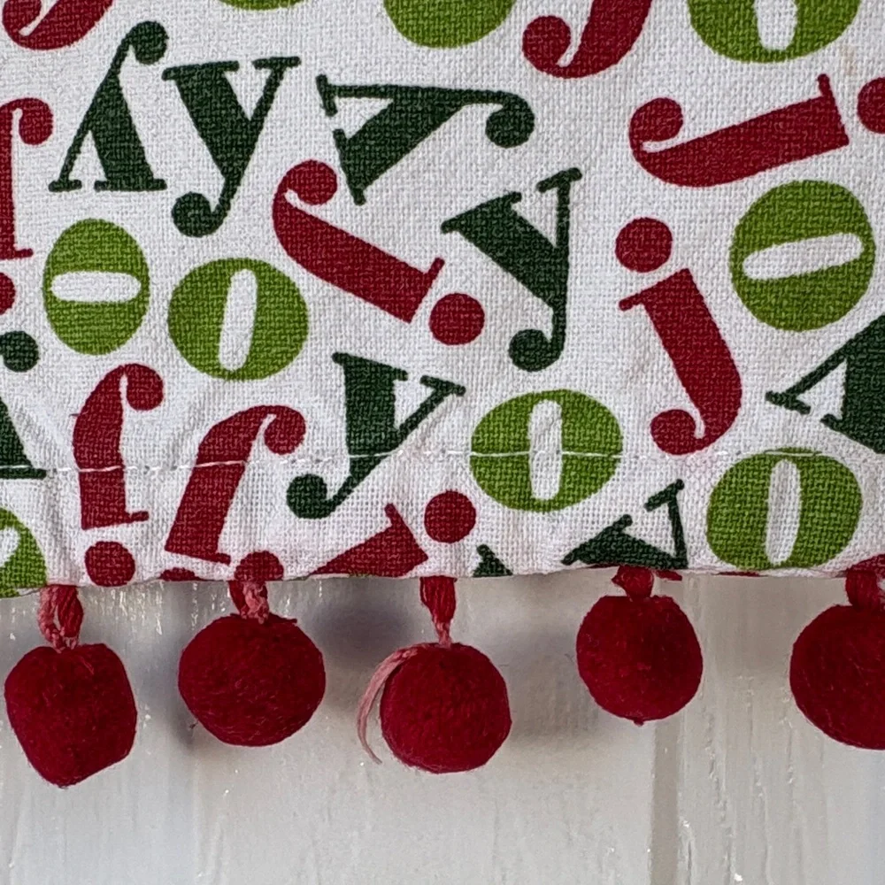Crate&Barrel Festive Red and Green Kitchen Dish Tea Towel